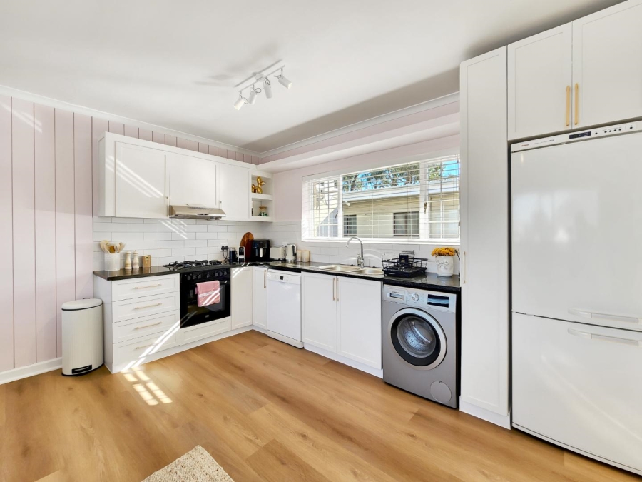 To Let 2 Bedroom Property for Rent in Beach Estate Western Cape